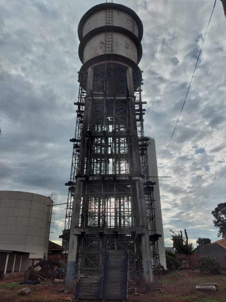 Estrutura Caixa Dagua E Pintura 1